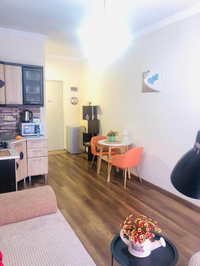Nako Home Batoemi Buitenkant foto